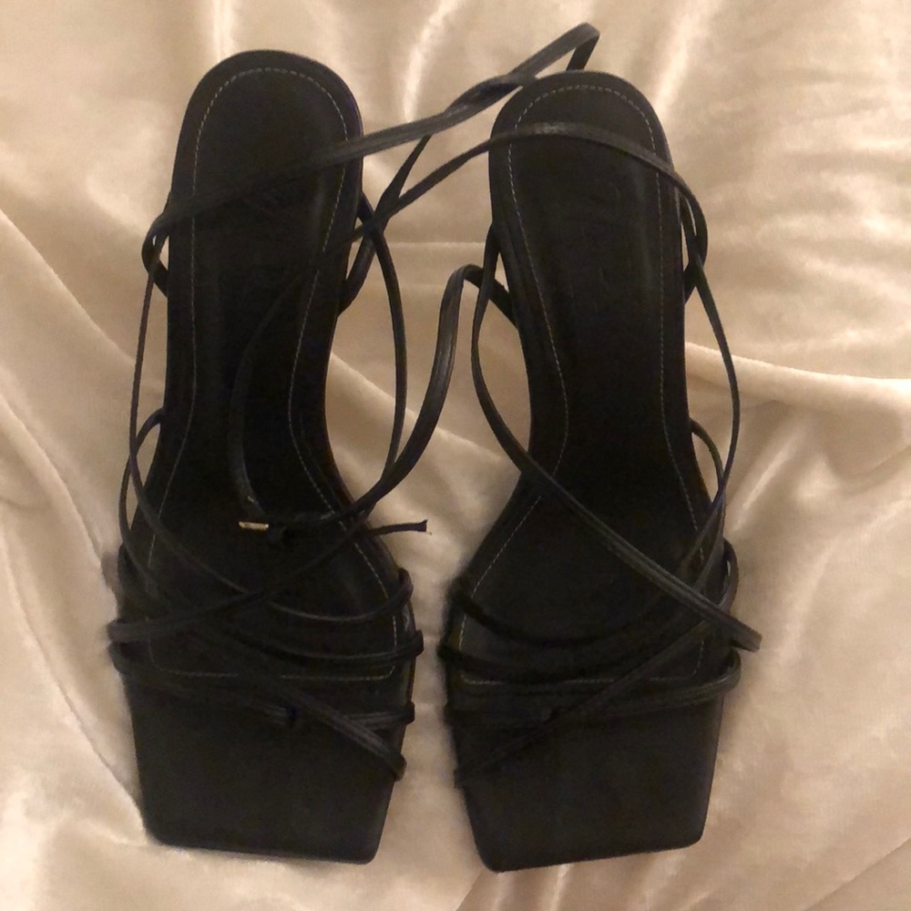 Zara leather black heeled sandals